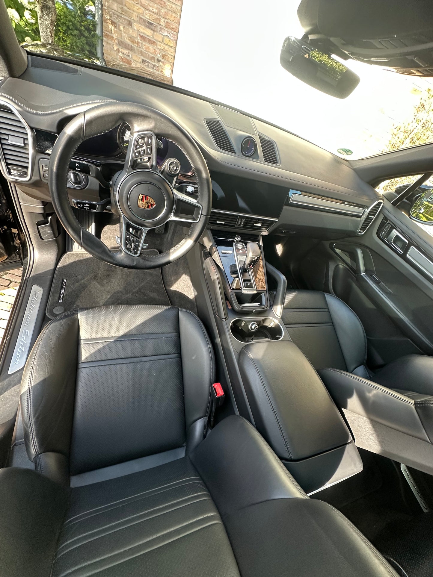 INTERIEUR DETAIL