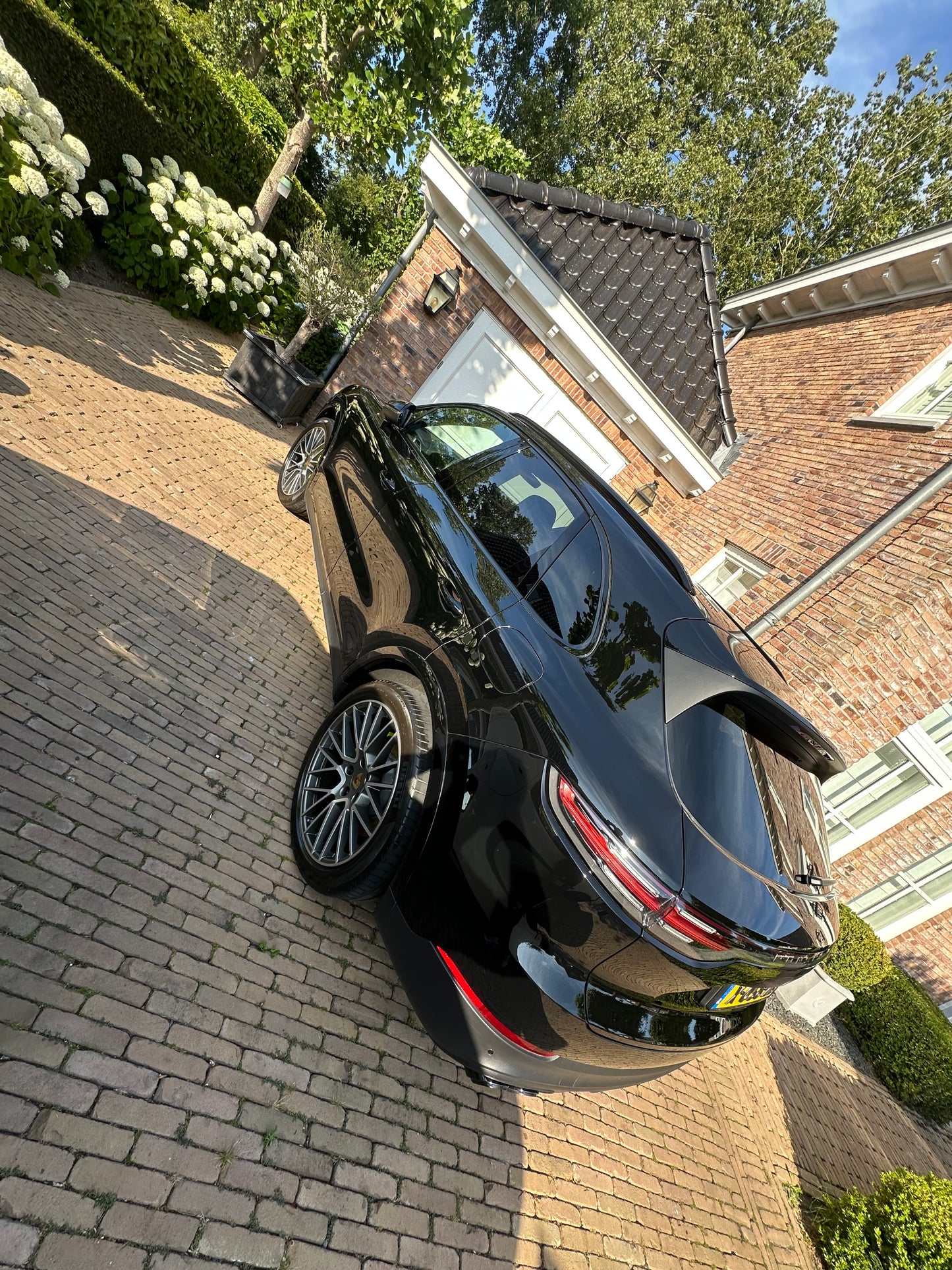 NEW CAR DETAIL