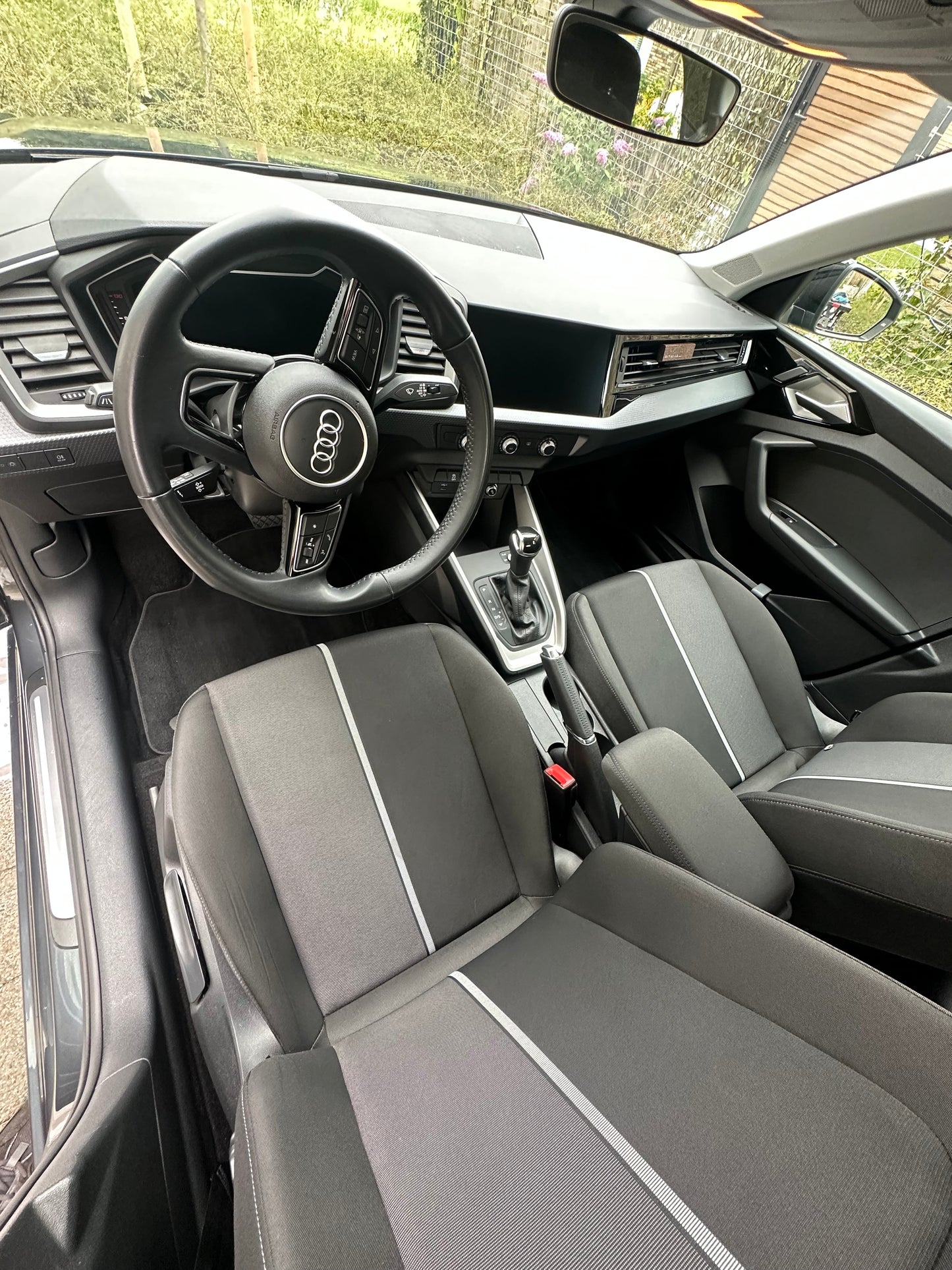 NEW CAR DETAIL
