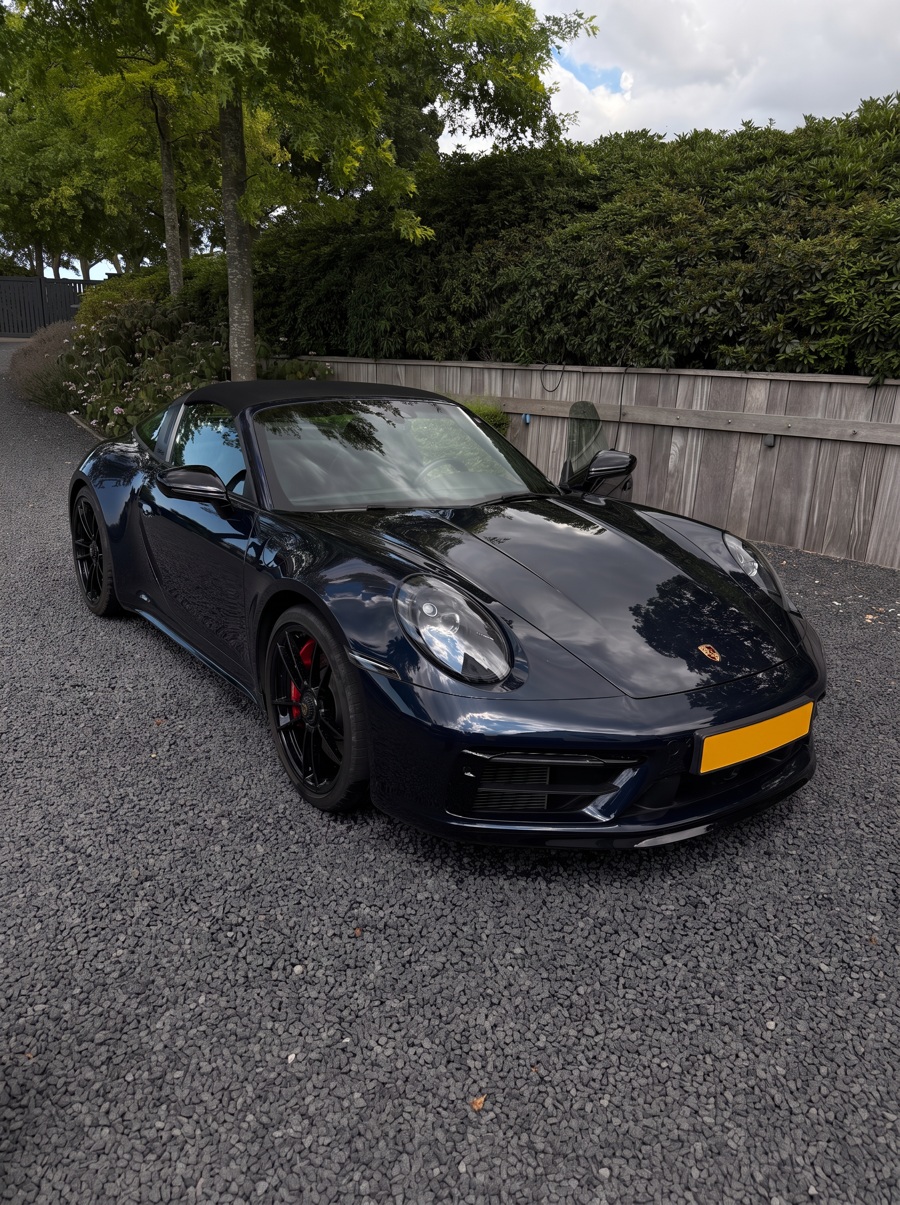 Porsche 911 na professionele autodetailing door Hoeder