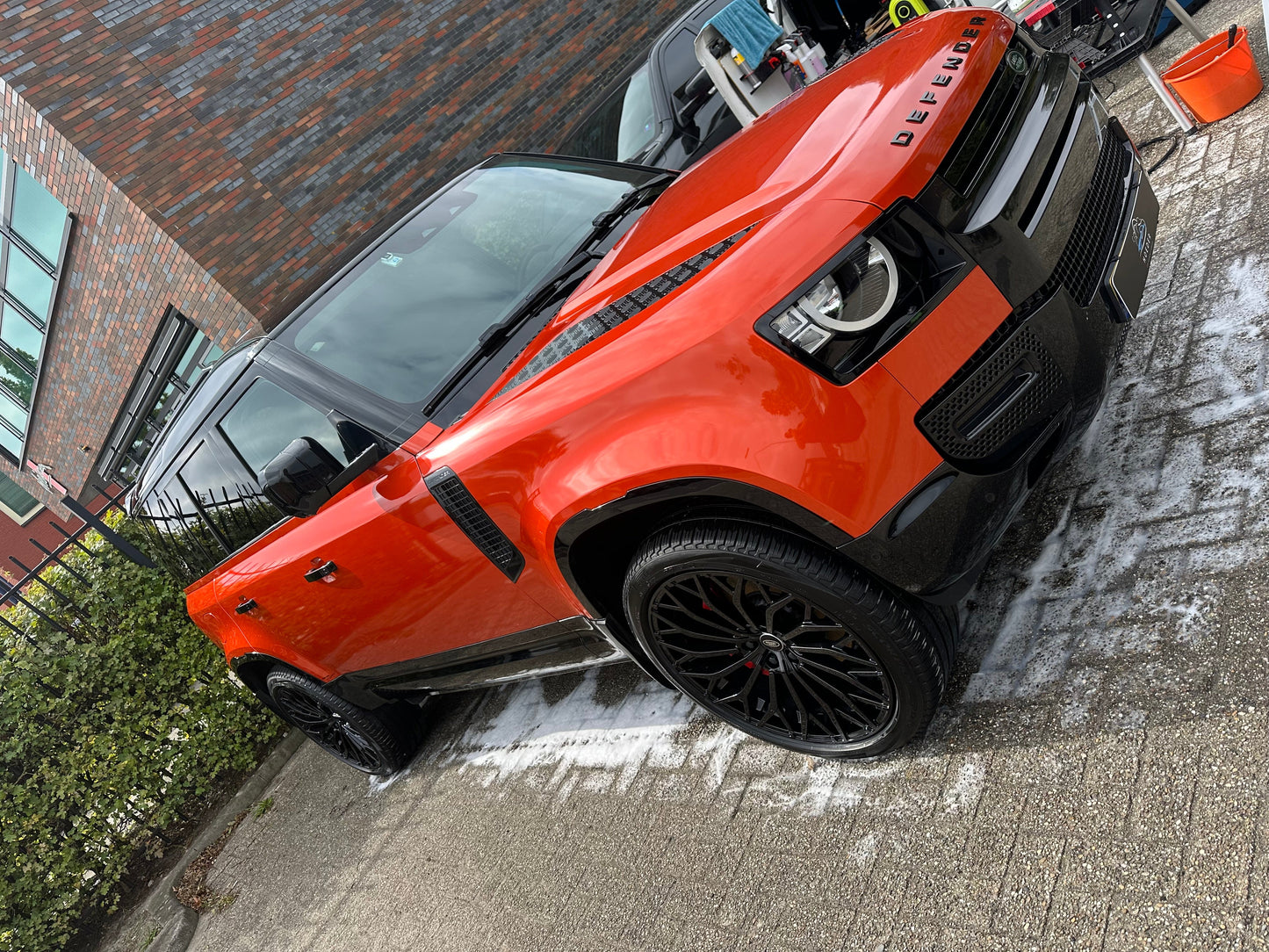SHOWROOM DETAIL